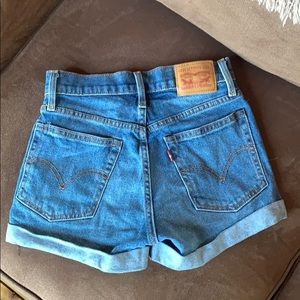 Levi’s denim shorts